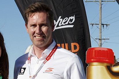 Supercars managing director resigns