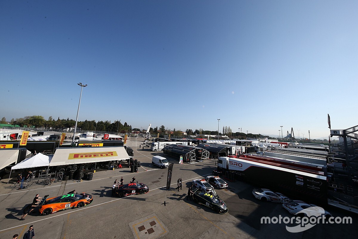 GT World: Imola e Misano senza fan. Auto sanificate, niente podio