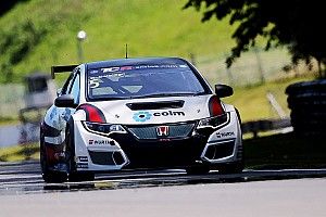 Michelisz csapata kettős győzelmet aratott a TCR-ben!
