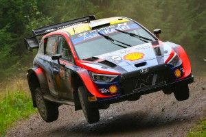 WRC Rallye Finnland 2022: Ott Tänak bezwingt die Lokalmatadore