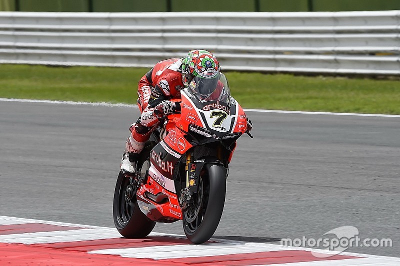 Gara 1 da dimenticare per Ducati. Davies chiude 4° in rimonta