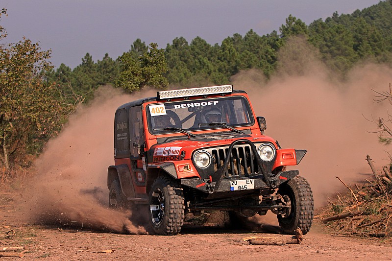 Offroad şampiyonu: Memi-Pertev ekibi