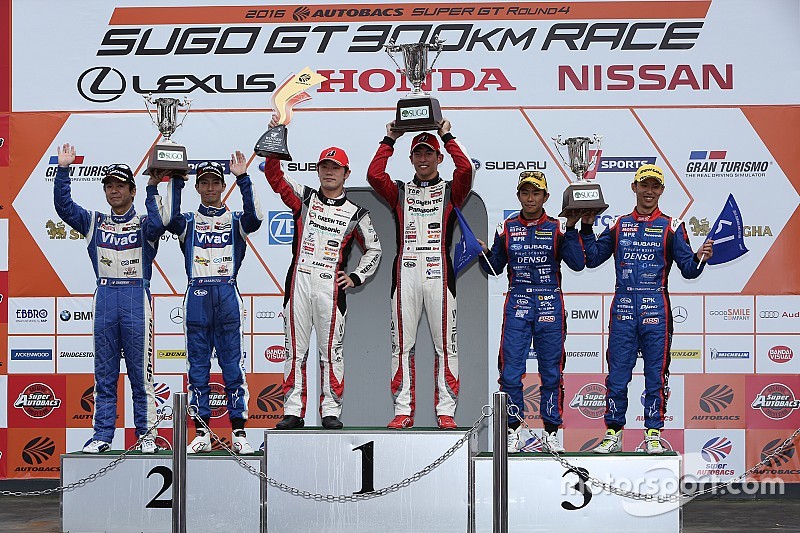 スーパーGT第4戦SUGO決勝【GT300】こちらも大逆転。プリウスが今季初入賞・初勝利