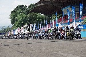 Komunitas motor ramaikan Yamaha Sunday Race