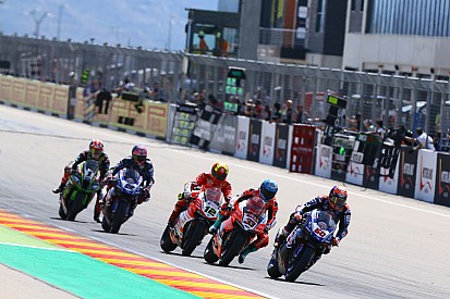 Van der Mark niet comfortabel met de R1 op Aragon