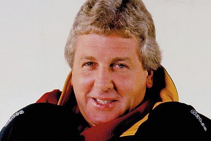 Legendary Australian commentator Darrell Eastlake dies