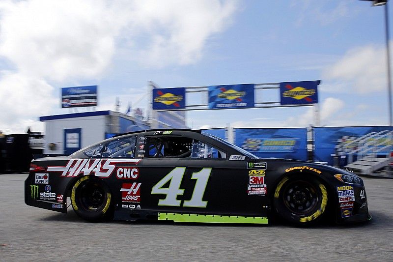 "Riesiger Fehler" kostet Kurt Busch den Loudon-Sieg