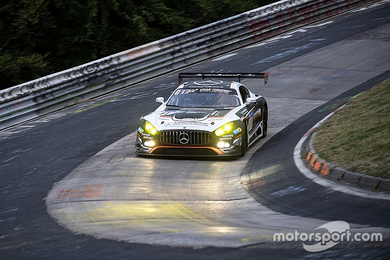 Bleekemolen uitgeschakeld in 24 uur Nürburgring: “Auto is al even kwijt”