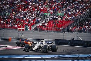 Szégyen, ami a McLarennél és a Williamsnél zajlik: mélyrepülés az F1-es „dínóknál”