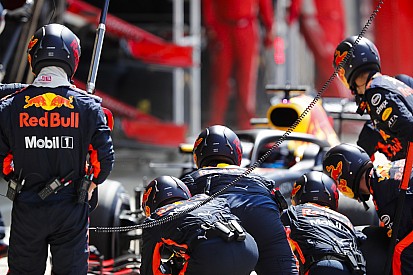 321 pontos Red Bull, a Mercedes már csak a negyedik