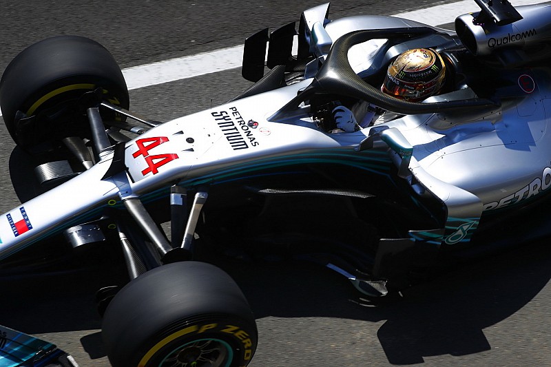英国大奖赛FP3:汉密尔顿重登榜首,哈特利遭遇惊魂事故