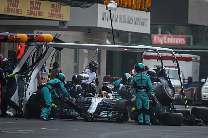 Megint a Mercedes volt a leggyorsabb a bokszban: mindkét Ferrari a TOP-10-ben
