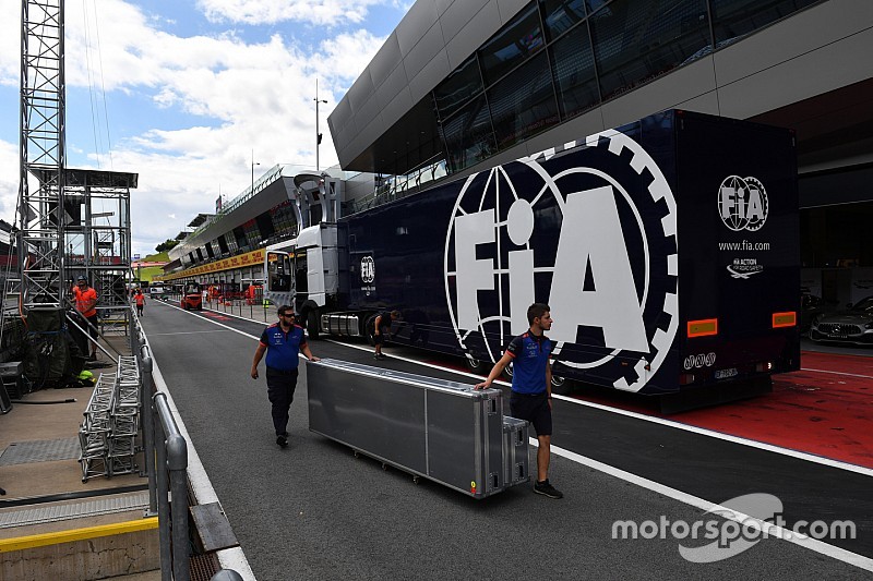 Az FIA kiadta a végleges 2019-es F1-es versenynaptárat: decemberi futam!