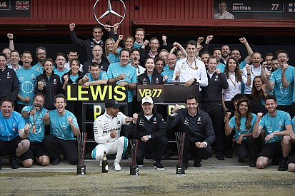 Hamilton: Wolff gibi bir lidere sahip olmak bizim için büyük bir şans