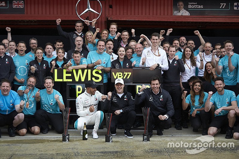 Hamilton: Wolff gibi bir lidere sahip olmak bizim için büyük bir şans