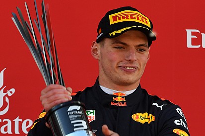 Ha Verstappen az első sorból rajtolna, minden versenyt megnyerne?