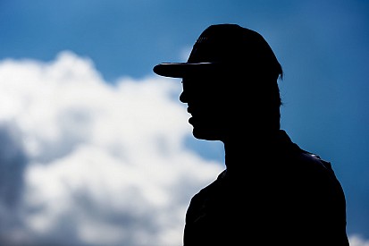 Villeneuve: „Strollnak már a Belga Nagydíjon a Force Indiával kellene versenyeznie”