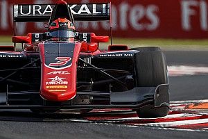 Pirelli prepara un neumático con alta degradación para la nueva F3