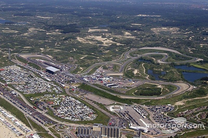 В Red Bull предсказали дефицит отелей на Гран При Голландии