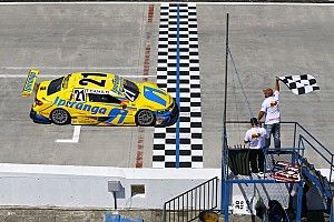 Brazilian V8 Stock Cars: Hot races in Curitiba – Felipe Fraga and Thiago Camilo take victories