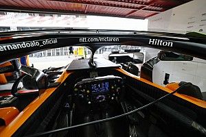 Создатели игры F1 2018 нашли способ скрыть Halo