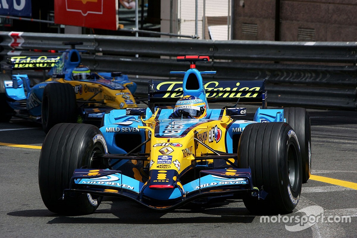 Nosztalgia videó: Alonso és a V8-as Renault Monacóból