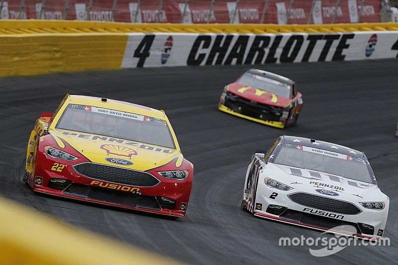 Joey Logano, Team Penske, Ford Fusion Shell Pennzoil Brad Keselowski, Team Penske, Ford Fusion Stars, Stripes, and Lites