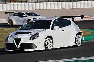 Morbidelli, Giovanardi e Gleason provano le Alfa Romeo TCR a Monza