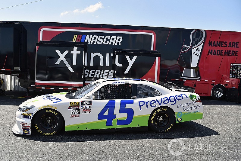 Membro de equipe da NASCAR agride dono de time e é preso