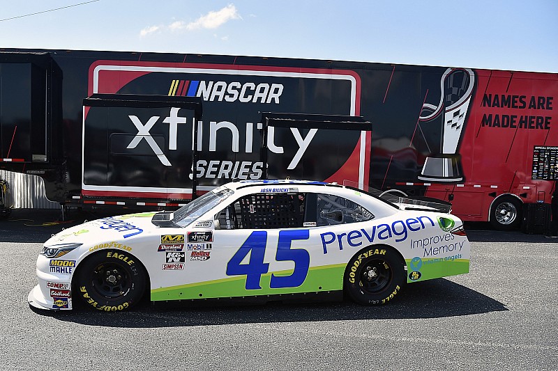 Механік NASCAR потрапив під арешт після бійки з власником команди