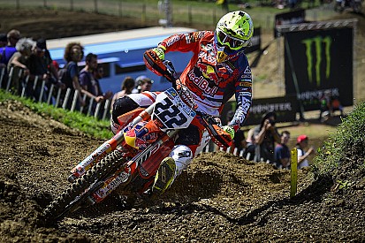 MXGP Frankrijk: Cairoli sneller dan Herlings in natte opwarmsessie
