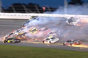 Over half the field taken out in consecutive wrecks at Daytona