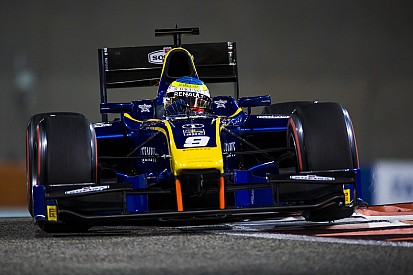 Rowland maestro di strategia trionfa nella Feature Race di Abu Dhabi