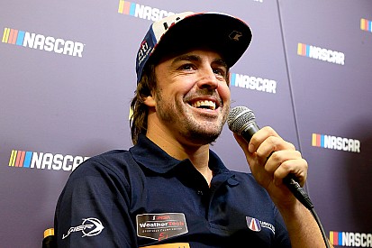 Montoya szerint Alonso képes lehet a győzelemre Daytonában