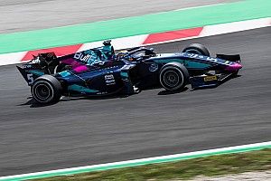 F2 Barcelona: Albon topt training, De Vries vierde