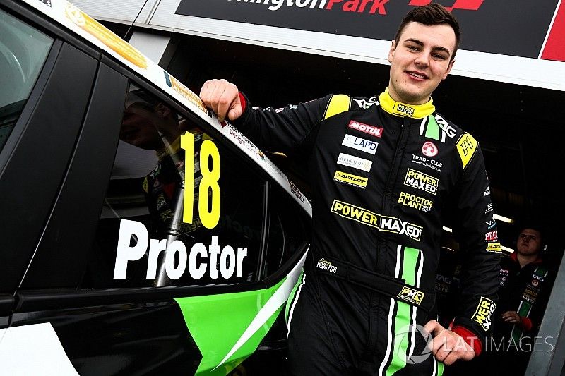 Brands Hatch BTCC: Proctor scores Vauxhall's first win since 2012
