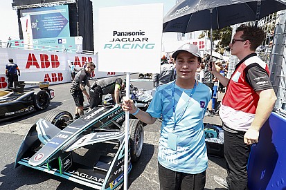 F.1: dal 2018 al posto delle grid girl ci saranno i... "Grid Kids"!