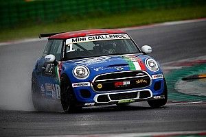 Il campione in carica Sandrucci firma la pole del MINI Challenge a Misano