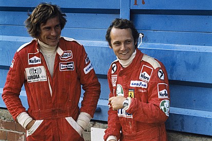 Így tisztelegnek az F1-es csapatok Niki Lauda emléke előtt Monacóban