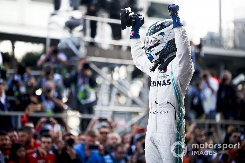 Race winner Valtteri Bottas, Mercedes AMG F1