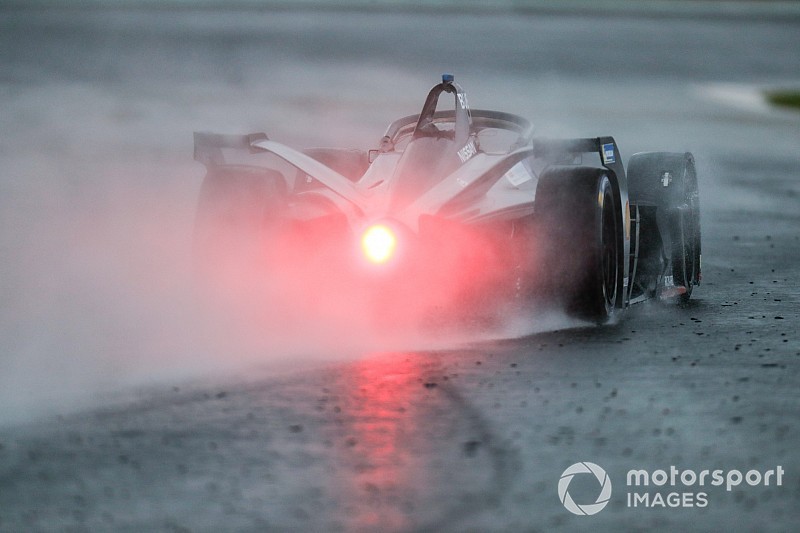 Megaajánlat Alonsónak a Formula E-ben