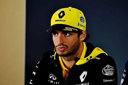 Sainz podría probar con McLaren en Abu Dhabi