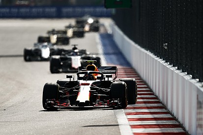 14 places gagnées en 8 tours : Verstappen a fait le show