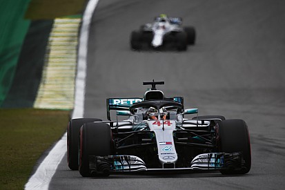 Hamilton: "Ho sbagliato, Sirotkin non ha fatto una manovra irrispettosa"