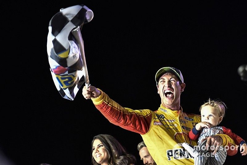 Logano domina gli ultimi 15 giri a Homestead: vince la gara e il titolo NASCAR Cup 2018!