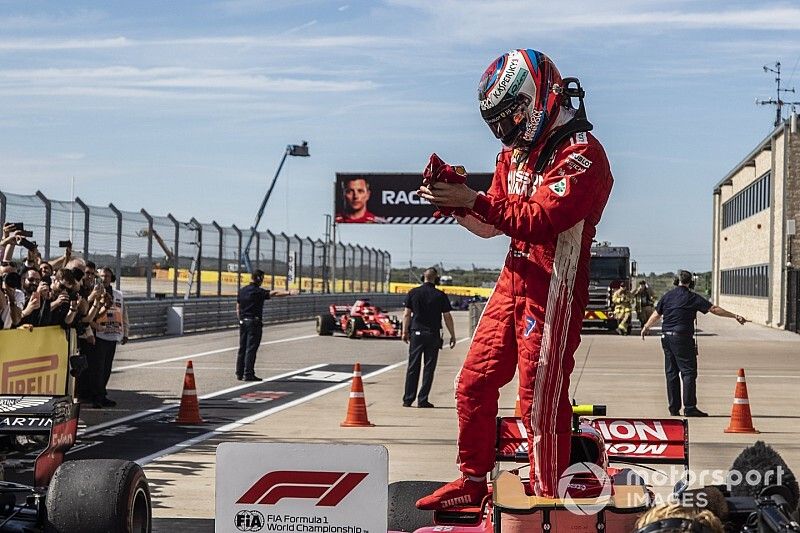 Kimi Raikkonen, Ferrari celebrates in parc ferme 