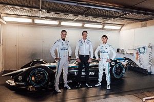Mercedes confirme son duo de pilotes et change de livrée