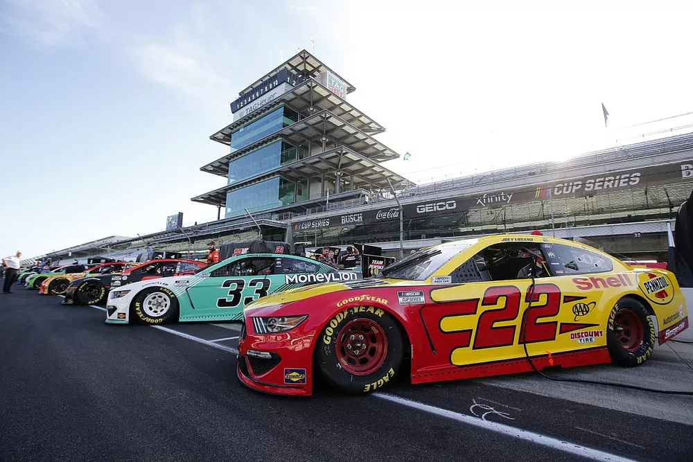 Joey Logano, Team Penske, Ford Mustang Shell Pennzoil