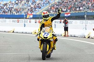 Aegerter Bikin Bos Ten Kate Yamaha Kehabisan Kata-kata