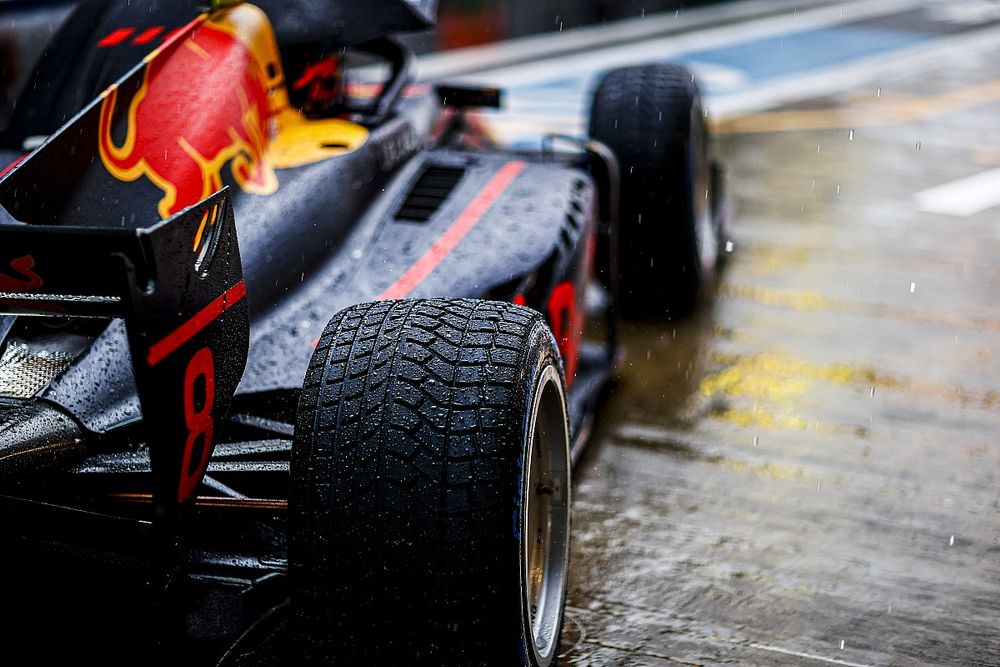 Lluvia en Sochi antes de la F2